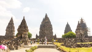 Approaching Candi Prambanan